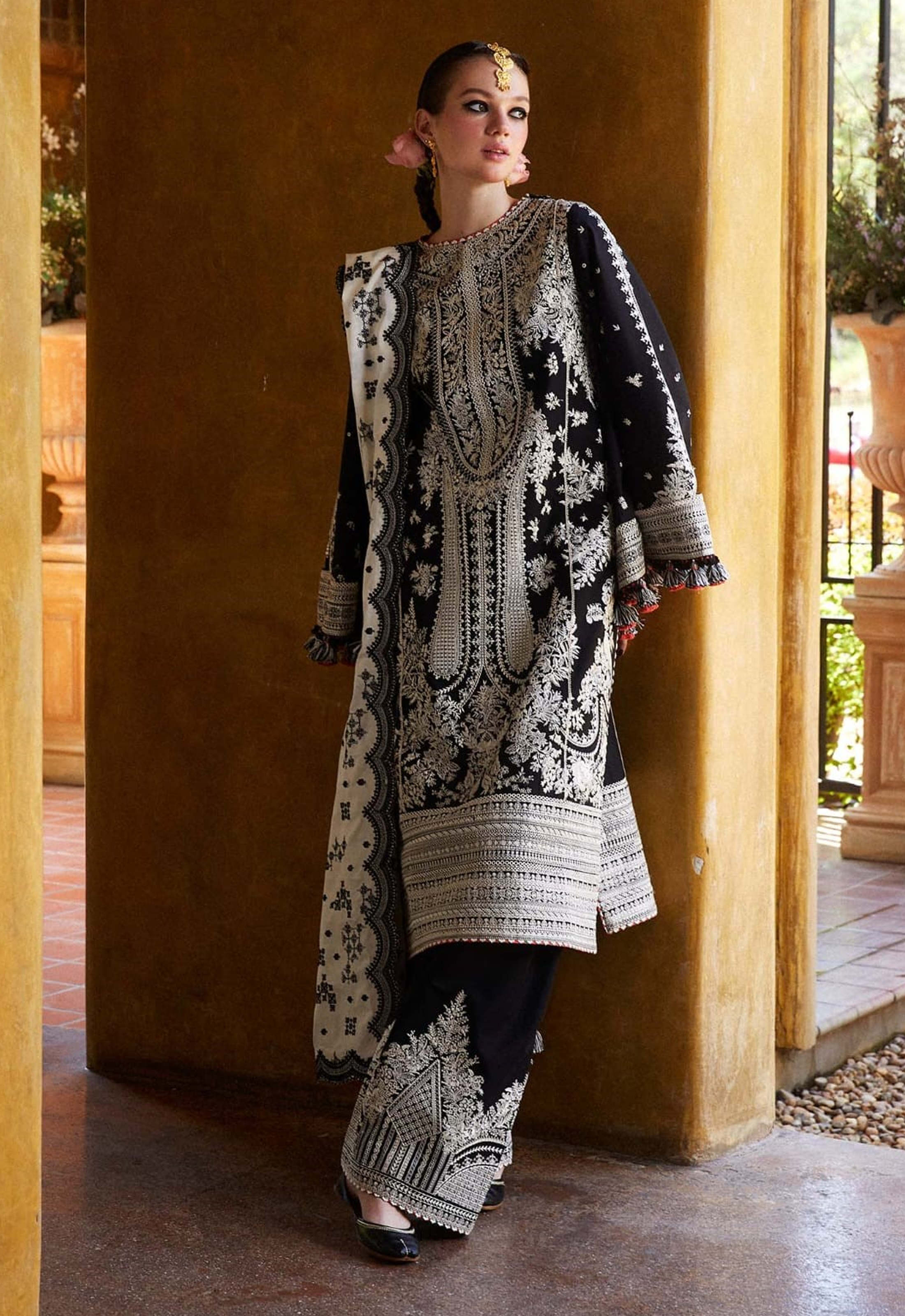 Embroidered Lawn 3 Piece Unstitched Suit HRL-HU-SHAMS-25 - Summer Collection